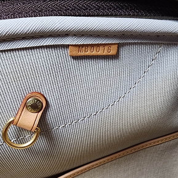 Authentic Louis Vuitton Alize 24 - Picture 14 of 17